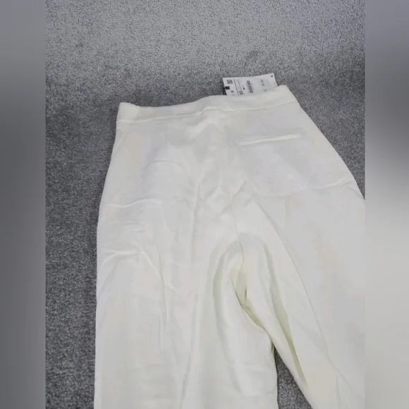 Zara Cream Pleated Trousers - Picture 2 of 11